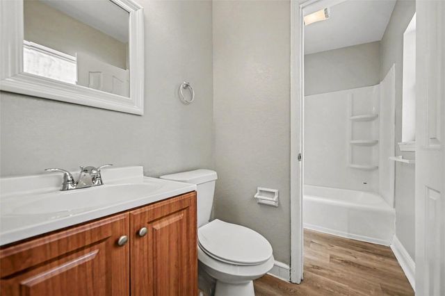 5909 WOLF ROAD, Orlando, FL 32808