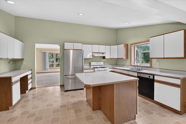 12311 Will Mill Drive, Milford, MI 48380