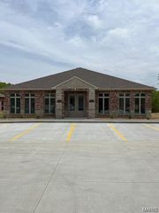 126 Creekside Office Drive, Wentzville, MO 63385