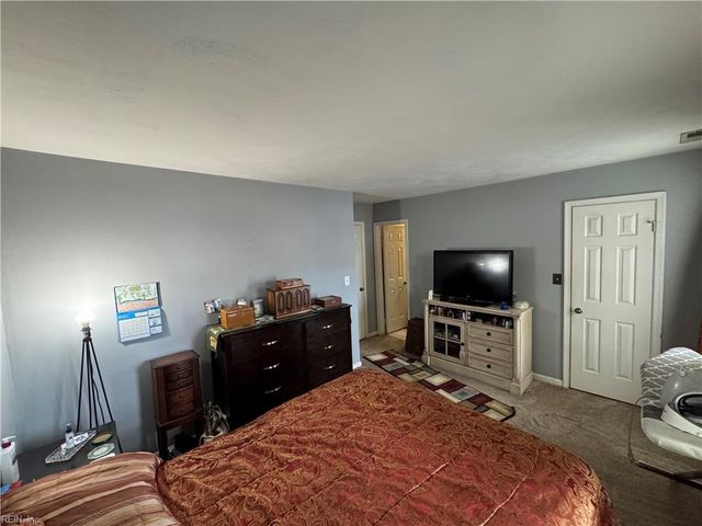 307 Gambrill CT, Virginia Beach, VA 23462