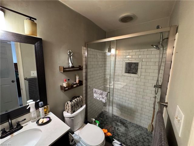 307 Gambrill CT, Virginia Beach, VA 23462