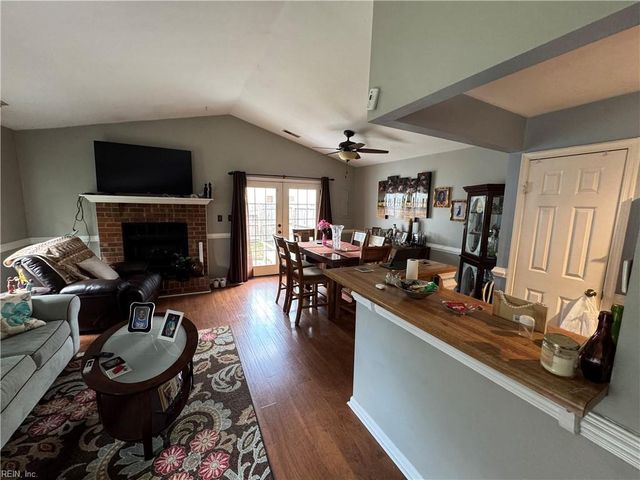 307 Gambrill CT, Virginia Beach, VA 23462