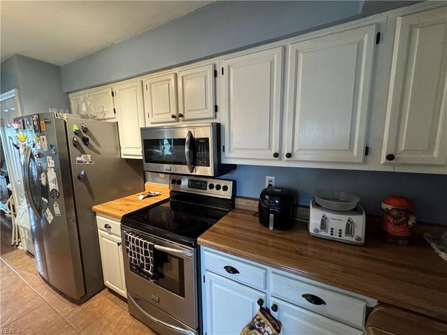 307 Gambrill CT, Virginia Beach, VA 23462