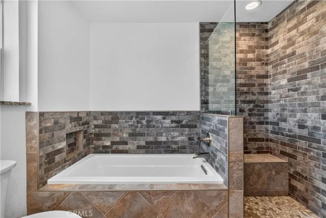 61755 Navajo Trail, Joshua Tree, CA 92252