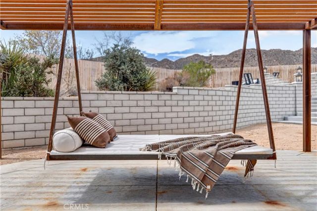 61755 Navajo Trail, Joshua Tree, CA 92252