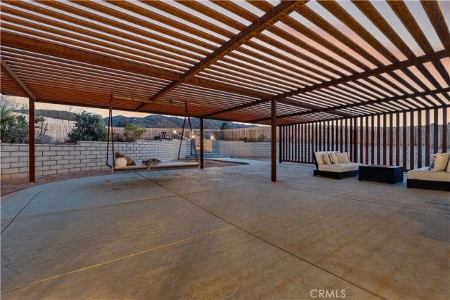 61755 Navajo Trail, Joshua Tree, CA 92252