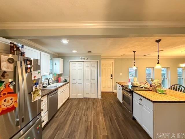 1110 W 22nd Street, Stuttgart, AR 72160