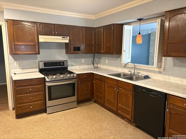 13734 Wood Point, San Antonio, TX 78231