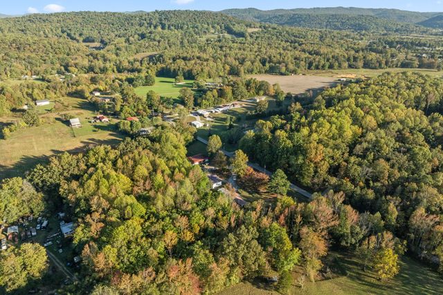 139 June Chapel Rd, Cookeville, TN 38506