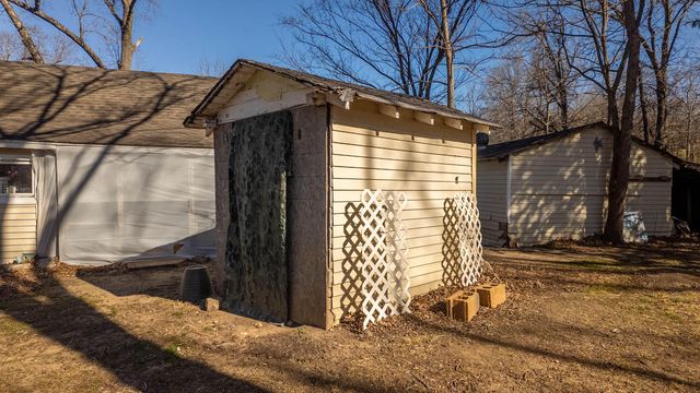 100 E Adams Street, Thayer, MO 65791