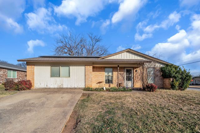 3800 Redstone Road, Denton, TX 76209
