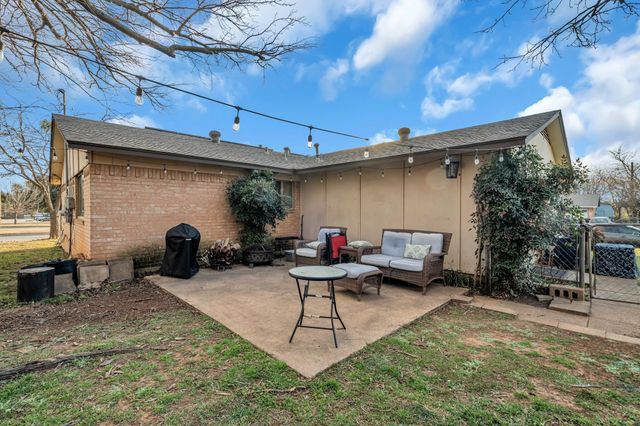 3800 Redstone Road, Denton, TX 76209