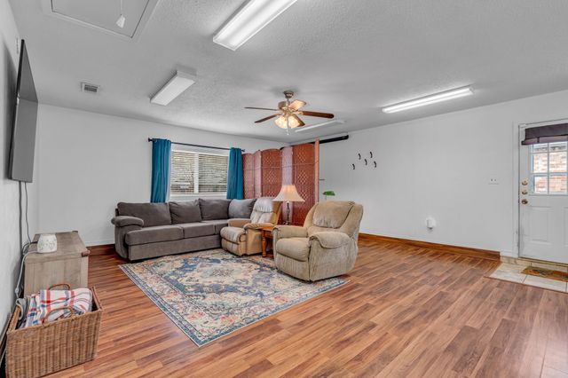 3800 Redstone Road, Denton, TX 76209