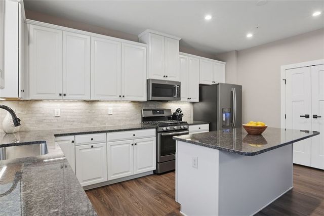 824 Theda Dori Street, Cranberry Twp, PA 16066