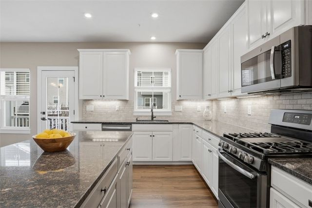 824 Theda Dori Street, Cranberry Twp, PA 16066