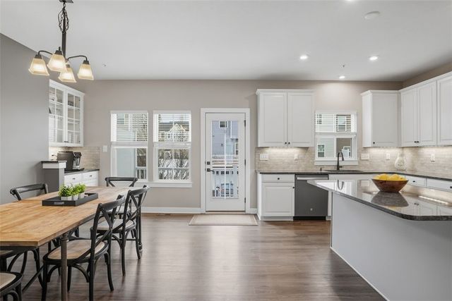 824 Theda Dori Street, Cranberry Twp, PA 16066