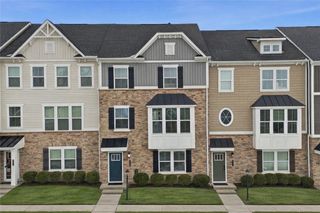 824 Theda Dori Street, Cranberry Twp, PA 16066