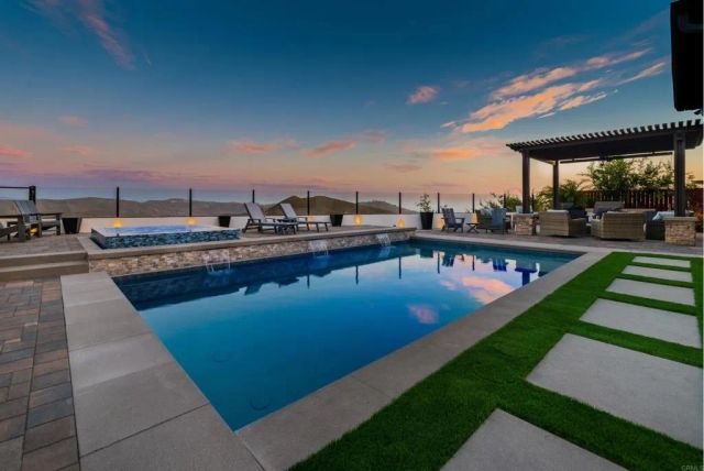845 Orion Way, San Marcos, CA 92078