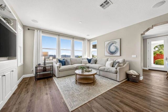 845 Orion Way, San Marcos, CA 92078