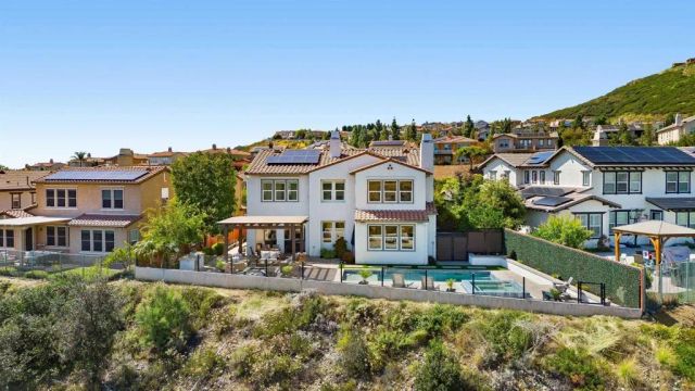 845 Orion Way, San Marcos, CA 92078