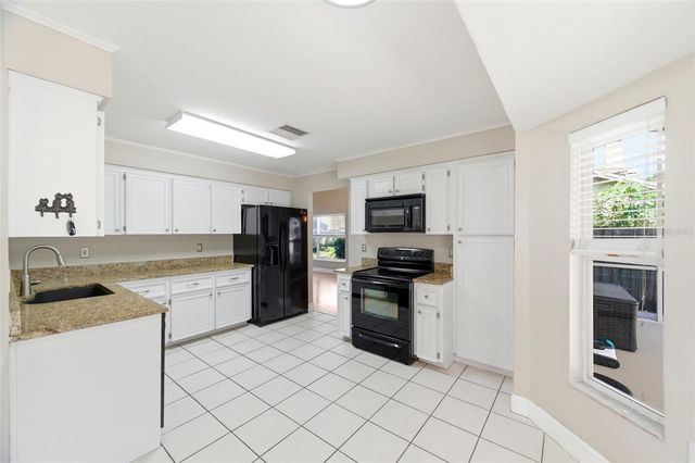 11213 CLAYRIDGE DRIVE, Tampa, FL 33635