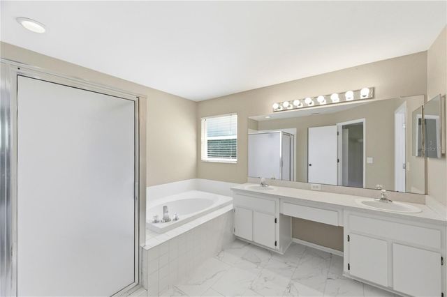 11213 CLAYRIDGE DRIVE, Tampa, FL 33635