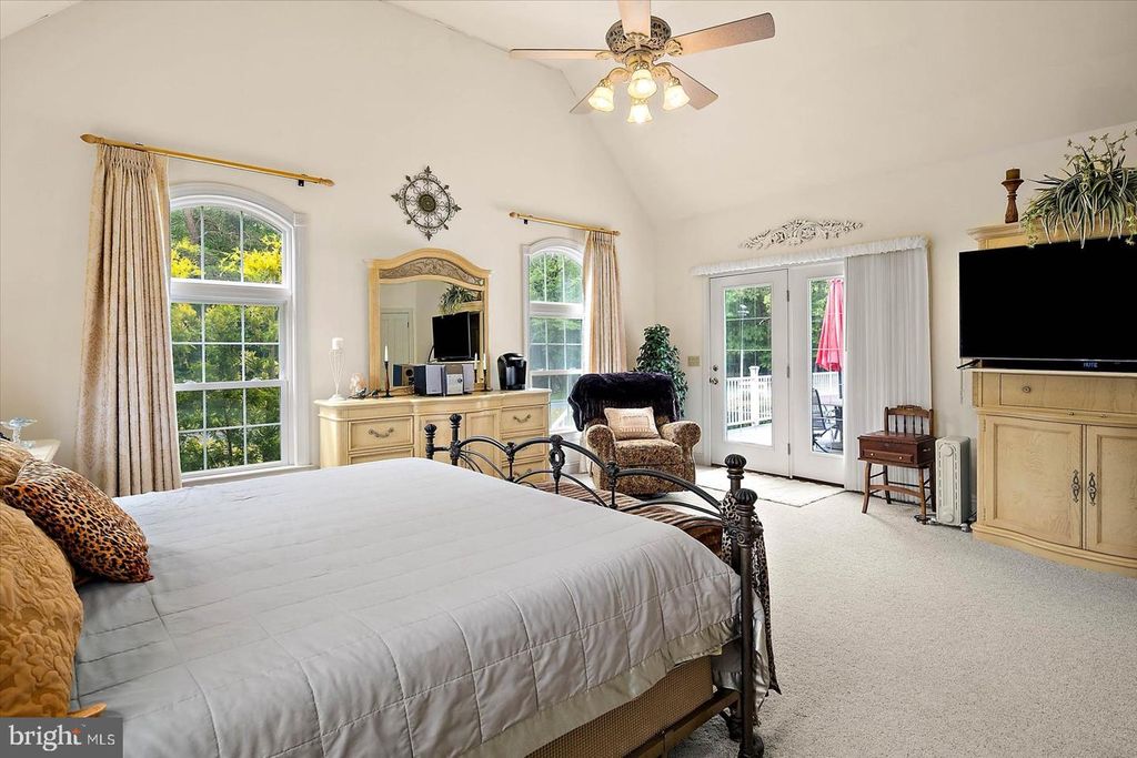 Image 22 of property listing at 5113 RIVER RD, Hurlock, MD 21643