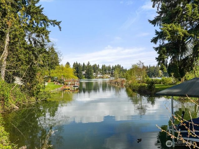 3231 Deer Island Drive E, Lake Tapps, WA 98391