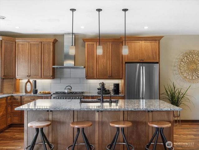 3231 Deer Island Drive E, Lake Tapps, WA 98391