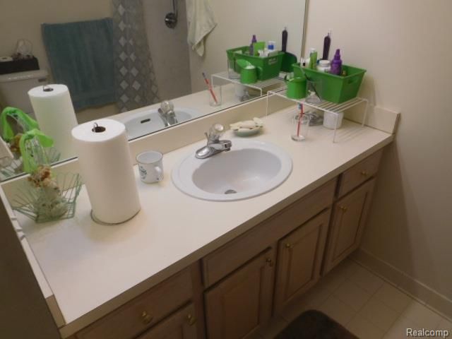 4116 April Lane 24, Sterling Heights, MI 48310