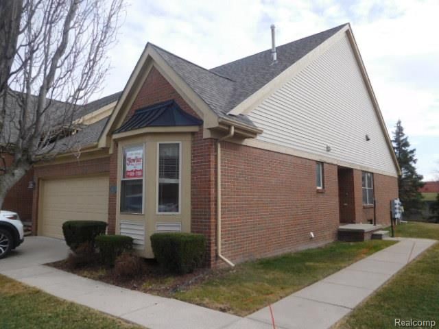 4116 April Lane 24, Sterling Heights, MI 48310