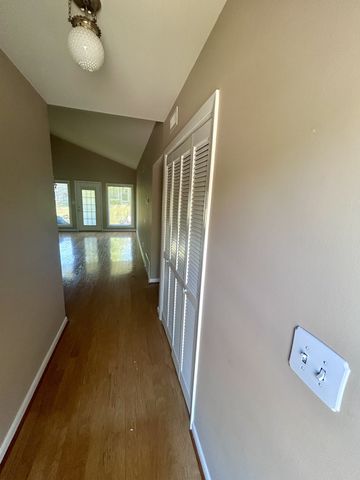 1900 Richard Jones Rd Apt D2, Nashville, TN 37215