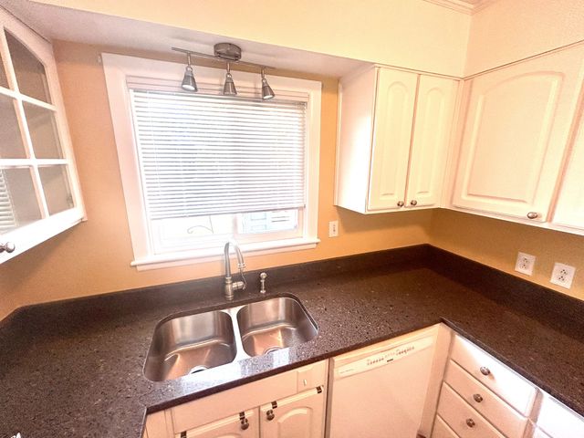 1900 Richard Jones Rd Apt D2, Nashville, TN 37215