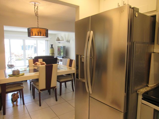 5780 FERNLEY Drive W 138, West Palm Beach, FL 33415