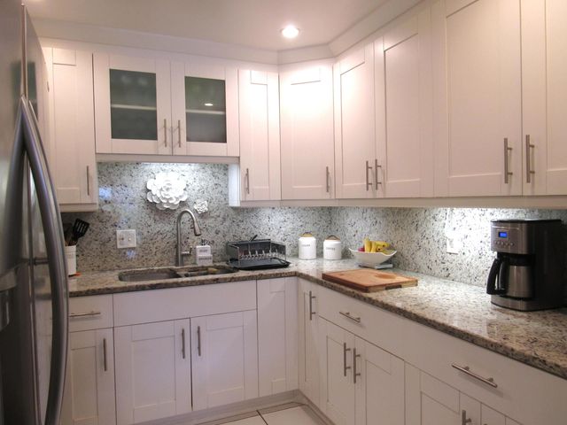 5780 FERNLEY Drive W 138, West Palm Beach, FL 33415
