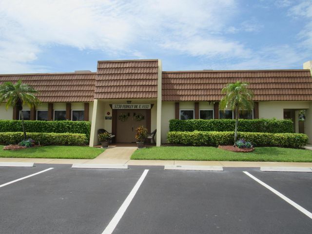 5780 FERNLEY Drive W 138, West Palm Beach, FL 33415