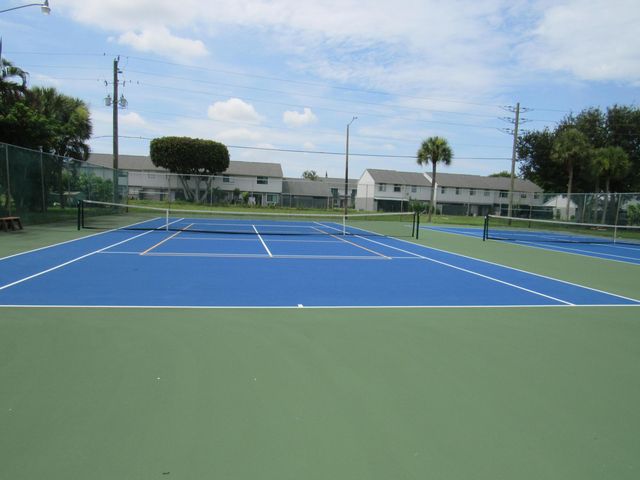 5780 FERNLEY Drive W 138, West Palm Beach, FL 33415