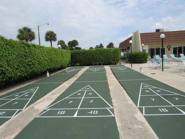 5780 FERNLEY Drive W 138, West Palm Beach, FL 33415