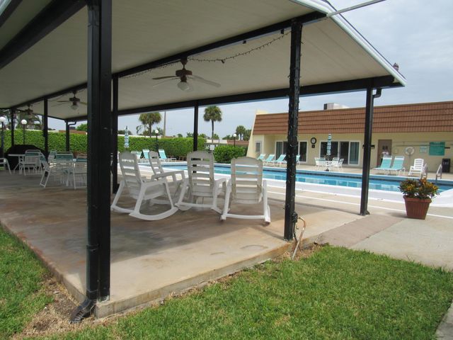5780 FERNLEY Drive W 138, West Palm Beach, FL 33415