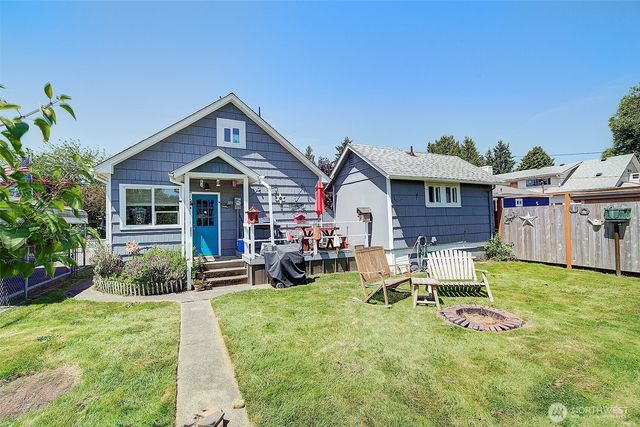 320 Williams Avenue N, Renton, WA 98057
