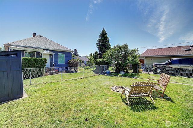 320 Williams Avenue N, Renton, WA 98057