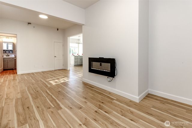 320 Williams Avenue N, Renton, WA 98057