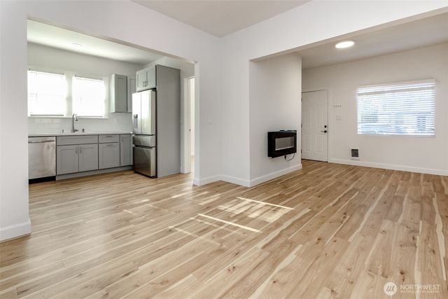 320 Williams Avenue N, Renton, WA 98057