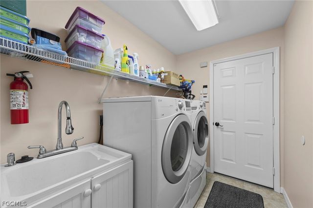 1036 NW 33rd AVE, Cape Coral, FL 33993