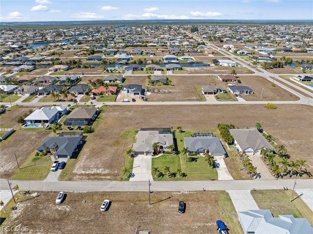 1036 NW 33rd AVE, Cape Coral, FL 33993