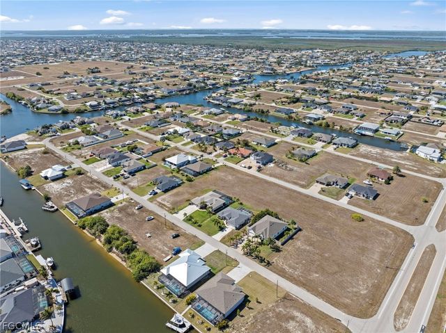 1036 NW 33rd AVE, Cape Coral, FL 33993