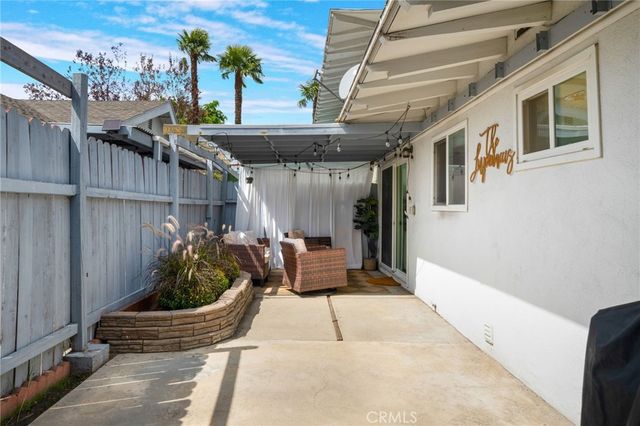 303 N Acacia Avenue A, Fullerton, CA 92831