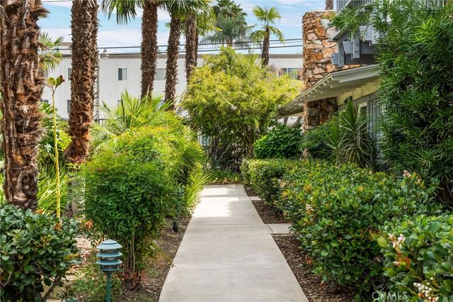 303 N Acacia Avenue A, Fullerton, CA 92831
