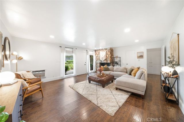 303 N Acacia Avenue A, Fullerton, CA 92831
