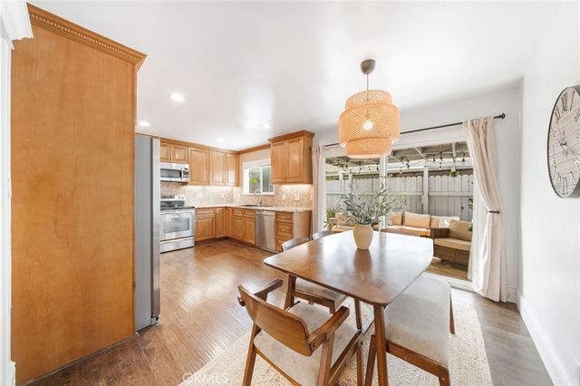 303 N Acacia Avenue A, Fullerton, CA 92831